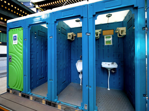 Portable Toilet Options We Offer in Sweeny, TX
